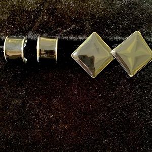 2 Pairs of Black Earrings